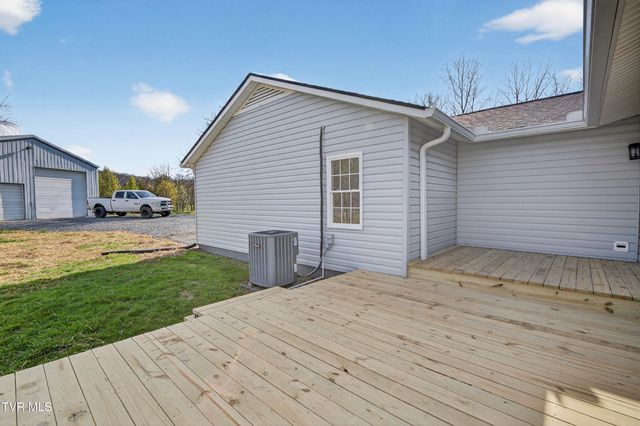 1646 Muddy Creek Road, Blountville, TN 37617