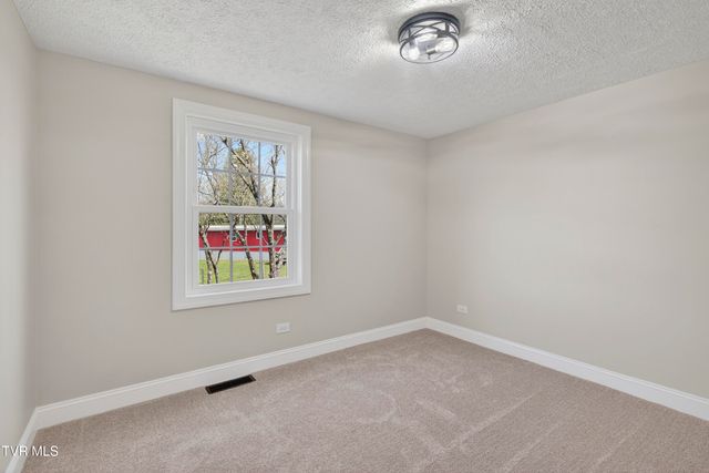 1646 Muddy Creek Road, Blountville, TN 37617