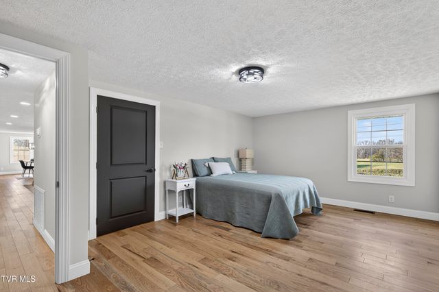 1646 Muddy Creek Road, Blountville, TN 37617