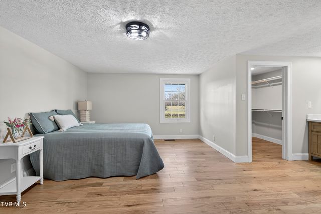 1646 Muddy Creek Road, Blountville, TN 37617