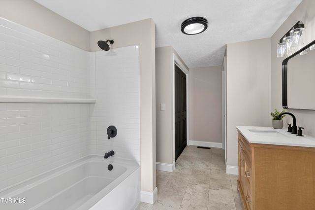 1646 Muddy Creek Road, Blountville, TN 37617