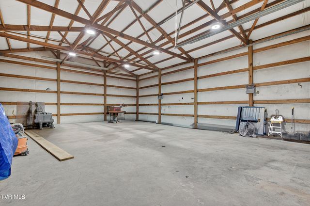 1646 Muddy Creek Road, Blountville, TN 37617