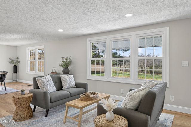 1646 Muddy Creek Road, Blountville, TN 37617