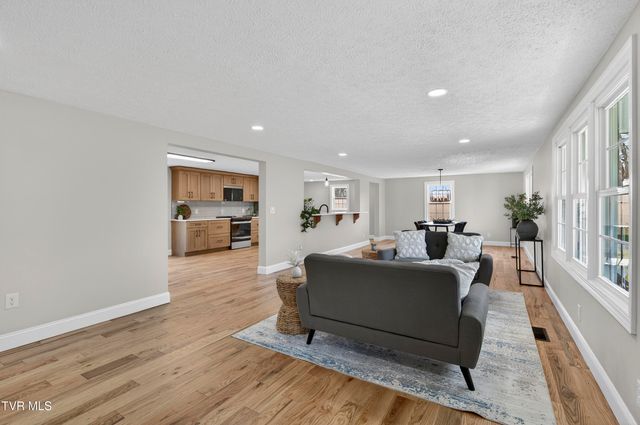 1646 Muddy Creek Road, Blountville, TN 37617