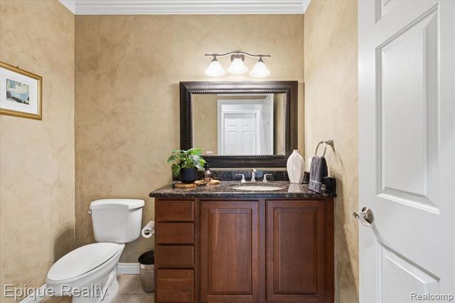 395 Indianwood Road, Lake Orion, MI 48362