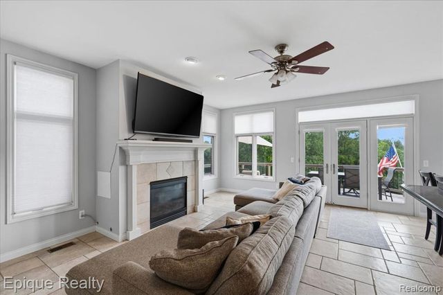 395 Indianwood Road, Lake Orion, MI 48362