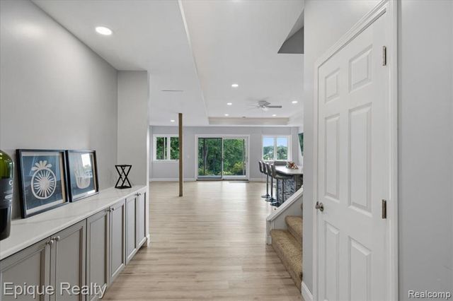 395 Indianwood Road, Lake Orion, MI 48362