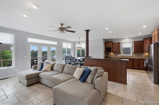 395 Indianwood Road, Lake Orion, MI 48362