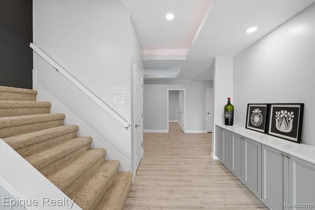 395 Indianwood Road, Lake Orion, MI 48362