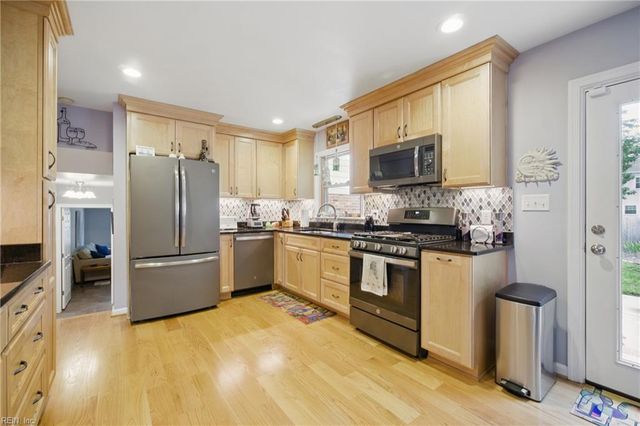 1 Hatteras LNDG, Hampton, VA 23669