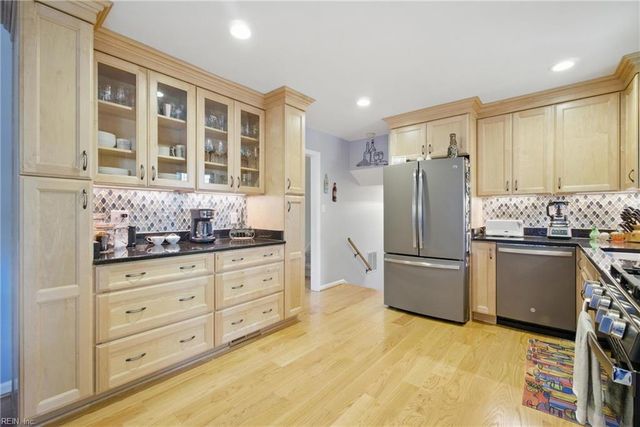 1 Hatteras LNDG, Hampton, VA 23669