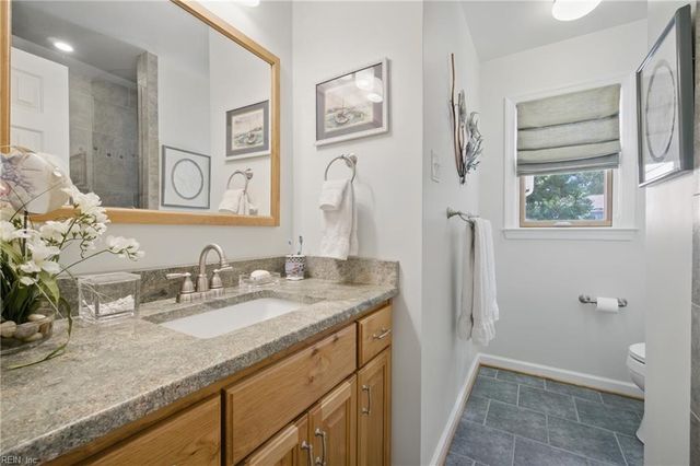 1 Hatteras LNDG, Hampton, VA 23669