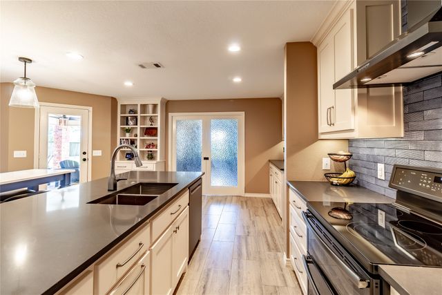 2021 Sunny Circle, Rockwall, TX 75032