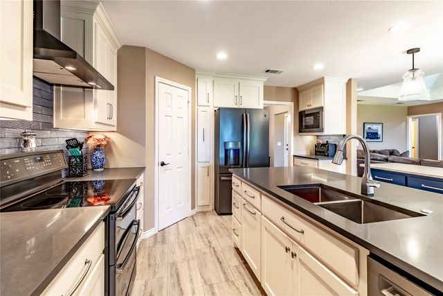 2021 Sunny Circle, Rockwall, TX 75032