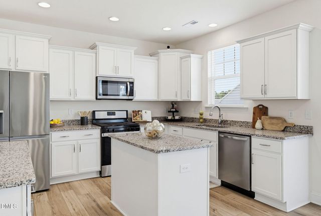 795 Heartpine Drive, Mebane, NC 27302