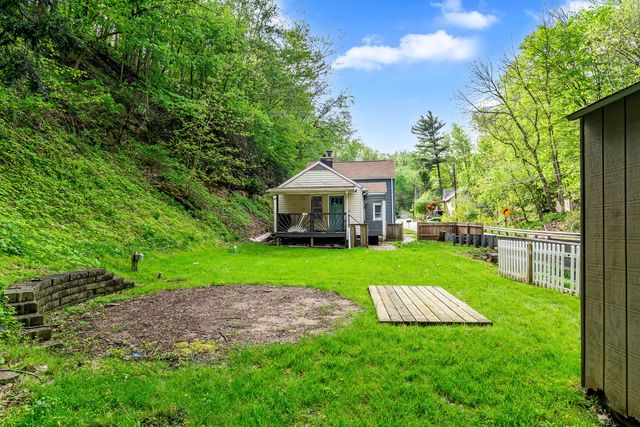 231 Coal Valley Rd, Jefferson Hills, PA 15025