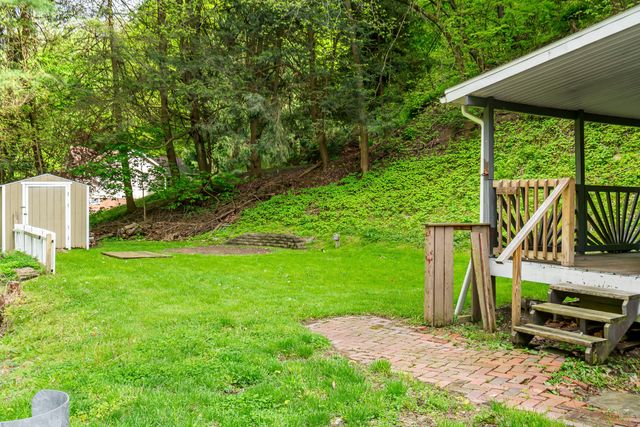 231 Coal Valley Rd, Jefferson Hills, PA 15025