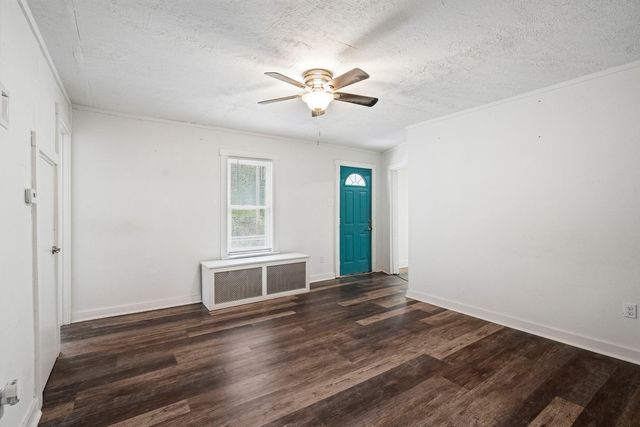 231 Coal Valley Rd, Jefferson Hills, PA 15025