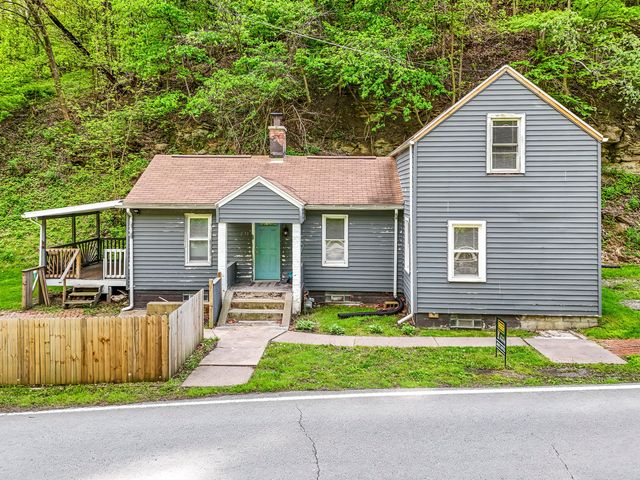 231 Coal Valley Rd, Jefferson Hills, PA 15025