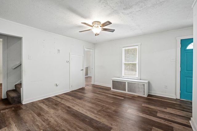 231 Coal Valley Rd, Jefferson Hills, PA 15025