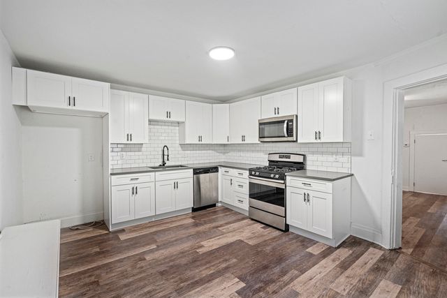 231 Coal Valley Rd, Jefferson Hills, PA 15025