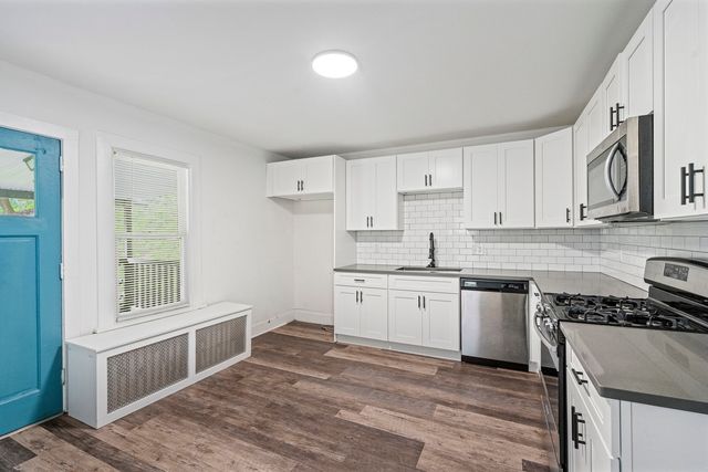 231 Coal Valley Rd, Jefferson Hills, PA 15025