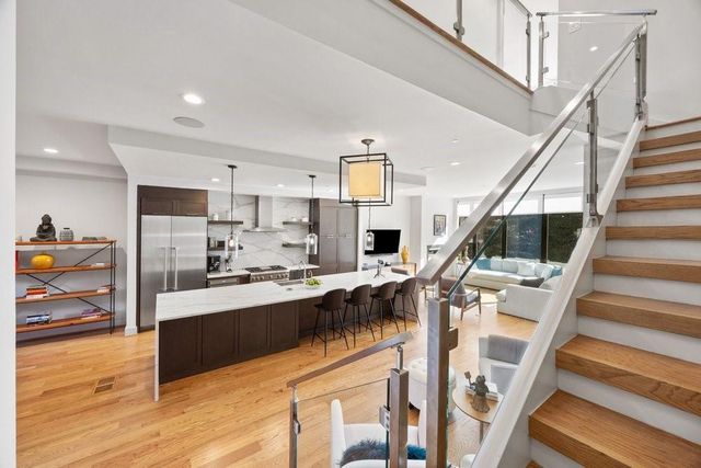 912 Lenox NE Boulevard, Atlanta, GA 30324