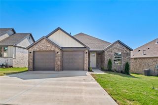 111 N Eagle Mountain Street, Prairie Grove, AR 72753