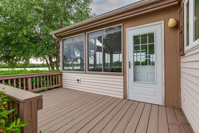1832 Paddock Court, Grayslake, IL 60030