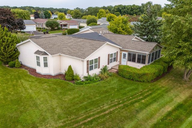 1832 Paddock Court, Grayslake, IL 60030