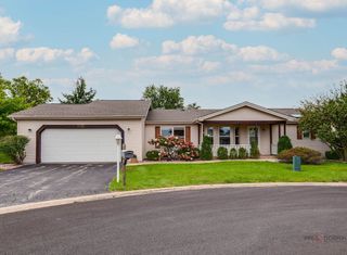 1832 Paddock Court, Grayslake, IL 60030