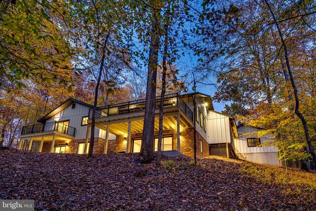 108 INTERPROMONTORY RD, Great Falls, VA 22066