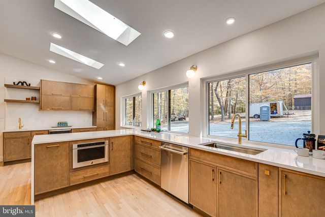 108 INTERPROMONTORY RD, Great Falls, VA 22066