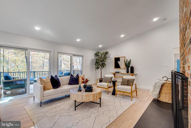 108 INTERPROMONTORY RD, Great Falls, VA 22066