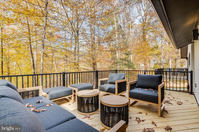 108 INTERPROMONTORY RD, Great Falls, VA 22066