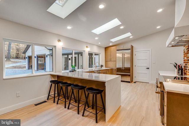 108 INTERPROMONTORY RD, Great Falls, VA 22066