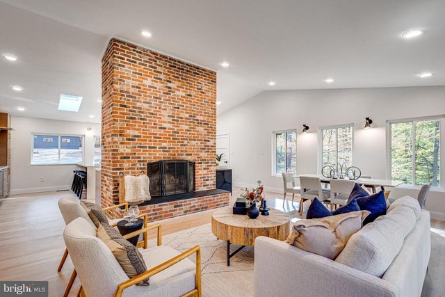 108 INTERPROMONTORY RD, Great Falls, VA 22066