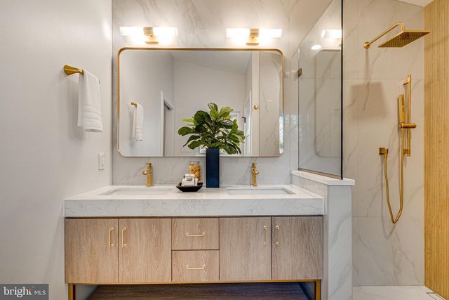 108 INTERPROMONTORY RD, Great Falls, VA 22066