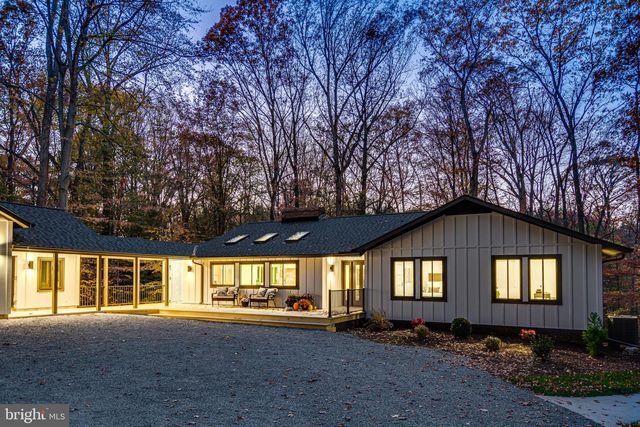 108 INTERPROMONTORY RD, Great Falls, VA 22066