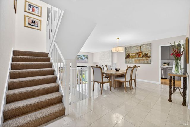 37 Greenside Way, San Rafael, CA 94901