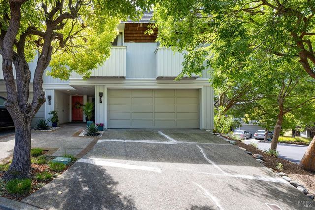 37 Greenside Way, San Rafael, CA 94901