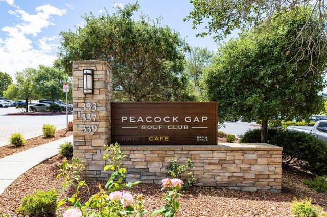 37 Greenside Way, San Rafael, CA 94901