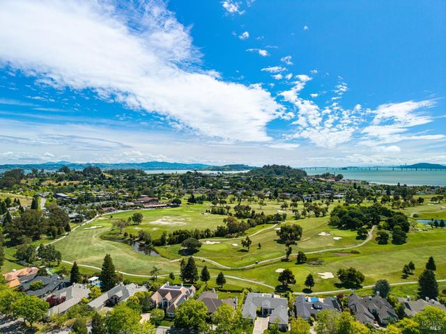 37 Greenside Way, San Rafael, CA 94901