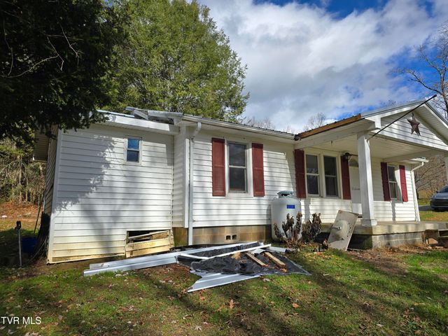 2053 Berry Branch Road, Mountain City, TN 37683