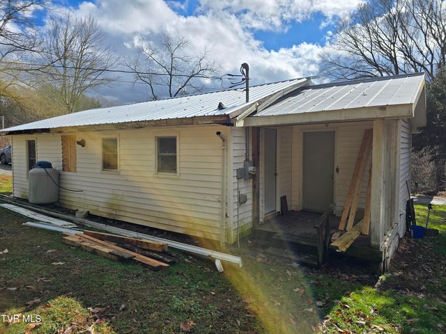 2053 Berry Branch Road, Mountain City, TN 37683