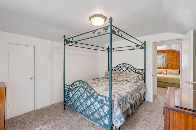 523 Wabash Lane, Sugarloaf, CA 92386