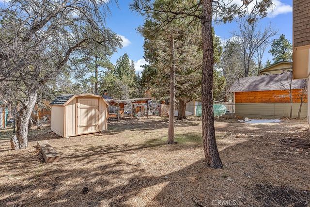 523 Wabash Lane, Sugarloaf, CA 92386