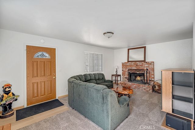 523 Wabash Lane, Sugarloaf, CA 92386