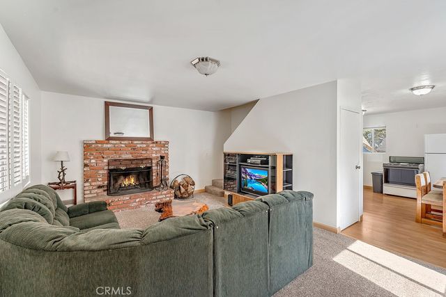 523 Wabash Lane, Sugarloaf, CA 92386