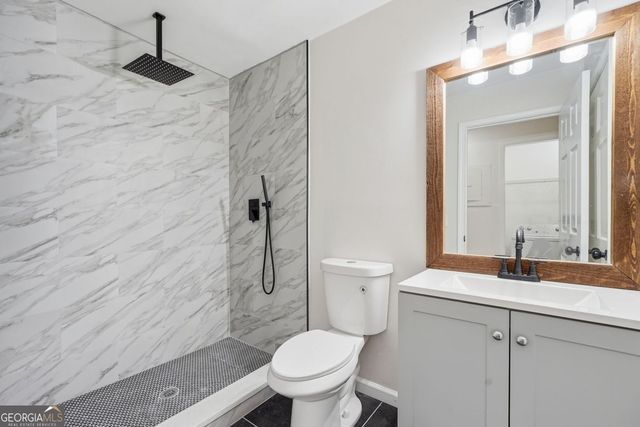 112 Barrington Hills Drive, Atlanta, GA 30350